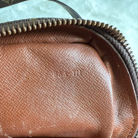 Authentic Louis Vuitton Mini Amazon Monogram Crossbody - Picture 6 of 13